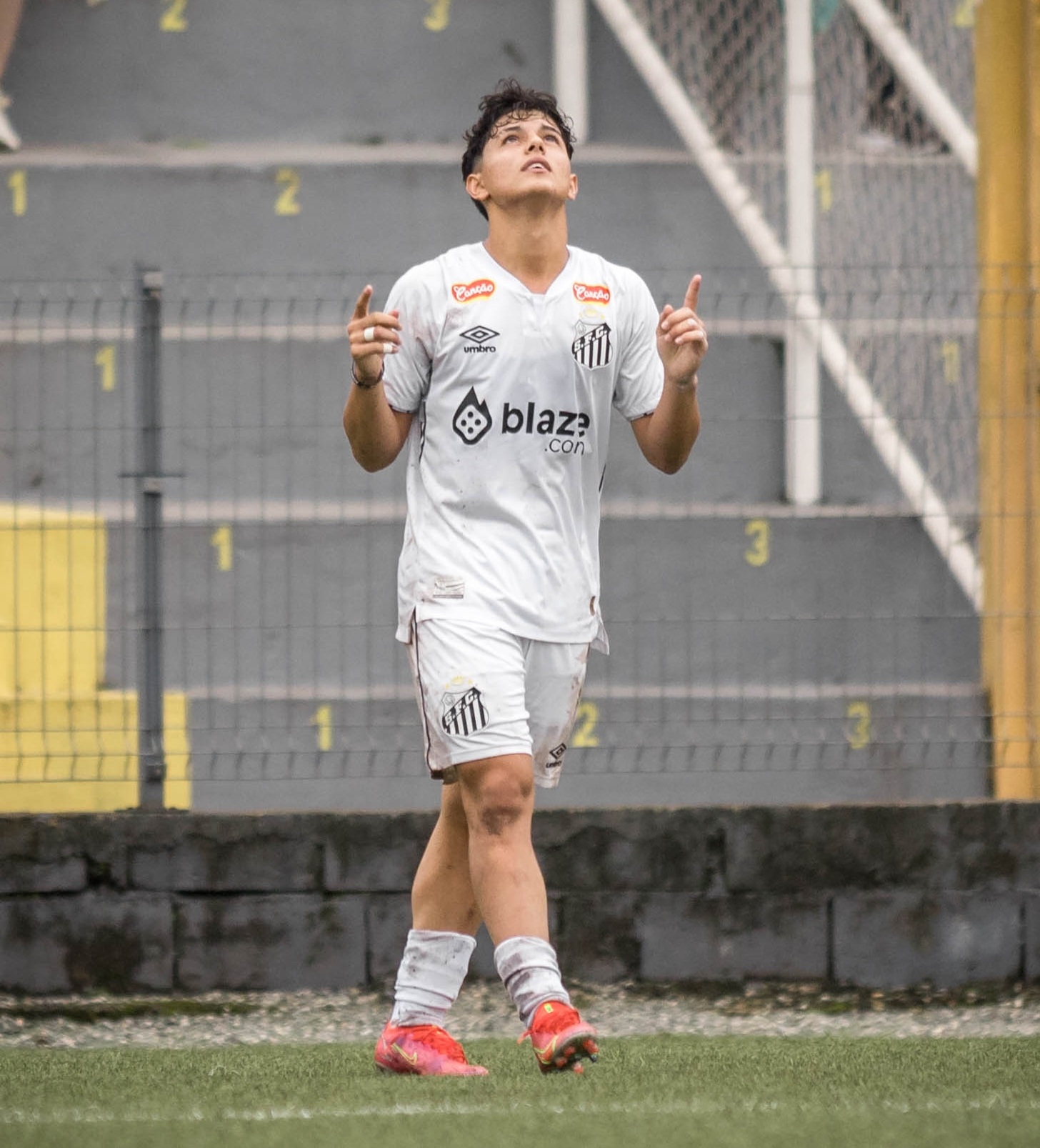 Santos derrota Ibrachina na ida das quartas do Paulista Sub-15