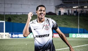 Chelsea em negociações avançadas para contratar jovem promessa do Corinthians, aponta UOL