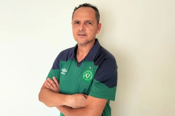 Miguel Ferreira assume a coordenação da base da Chapecoense - Foto: Carla Cenci/ACF