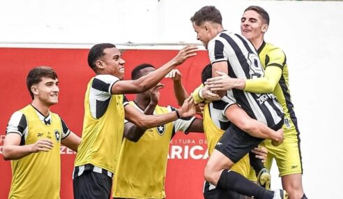 Botafogo bate Maricá e segue 100% na Copa Rio