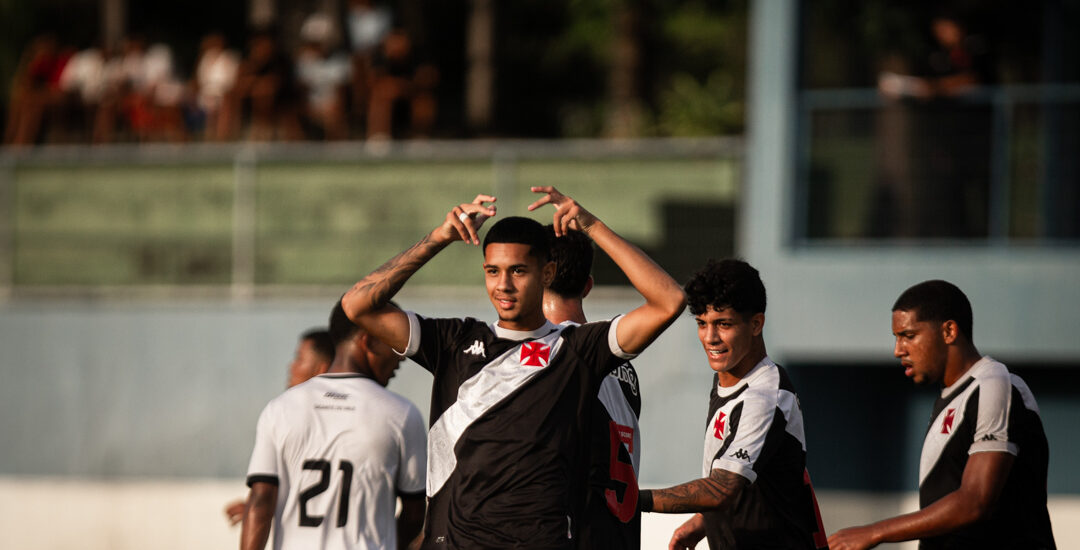 Vasco bate Resende no jogo de ida da semifinal da Copa Rio Sub-20