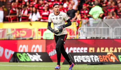 Goleiro deixa Flamengo e assina contrato de três anos com o Celta de Vigo