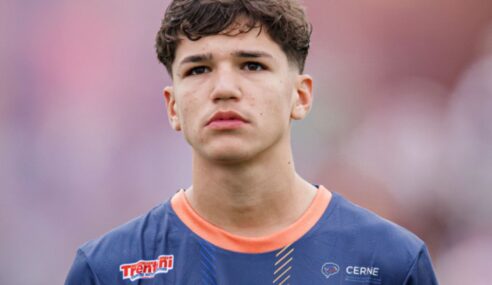 Destaque no futebol paranaense, Vitor Adriano brilha com números de gente grande