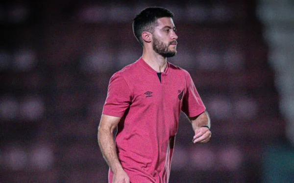 Hemerson Silva é fisioterapeuta na base do Athletico/PR (Foto: Arquivo Pessoal)