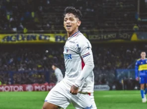 Fortaleza acerta venda de Kervin Andrade para time de Israel que disputa a Europa League