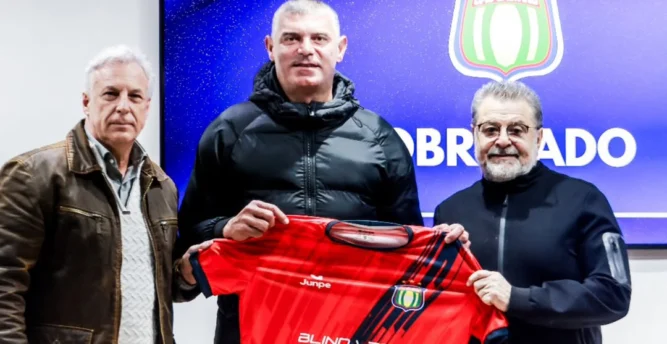Sílvio Luiz retorna ao São Caetano para assumir a preparação de goleiros na base