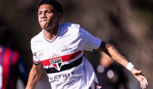 São Paulo renova com atacante do sub-20