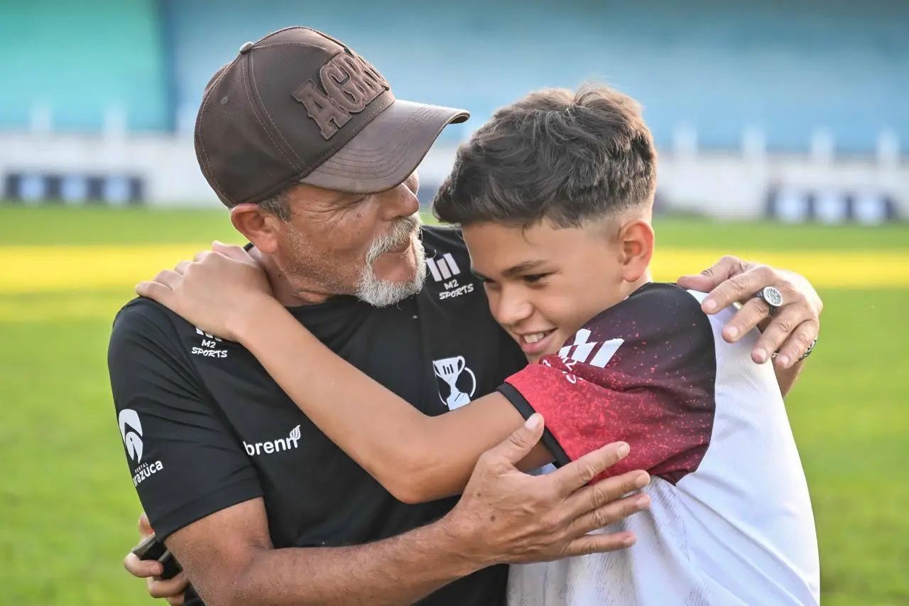 Pai e filho: a relação familiar que deu origem à Copa M2 Sub-16 (Foto: Fotobase/União Paulista)
