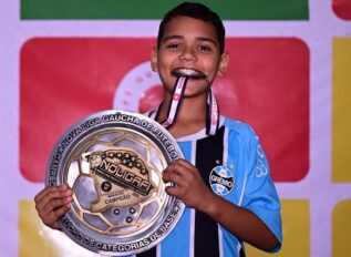 Cria do Flapalmas, Gael se destaca pelo Grêmio/RS