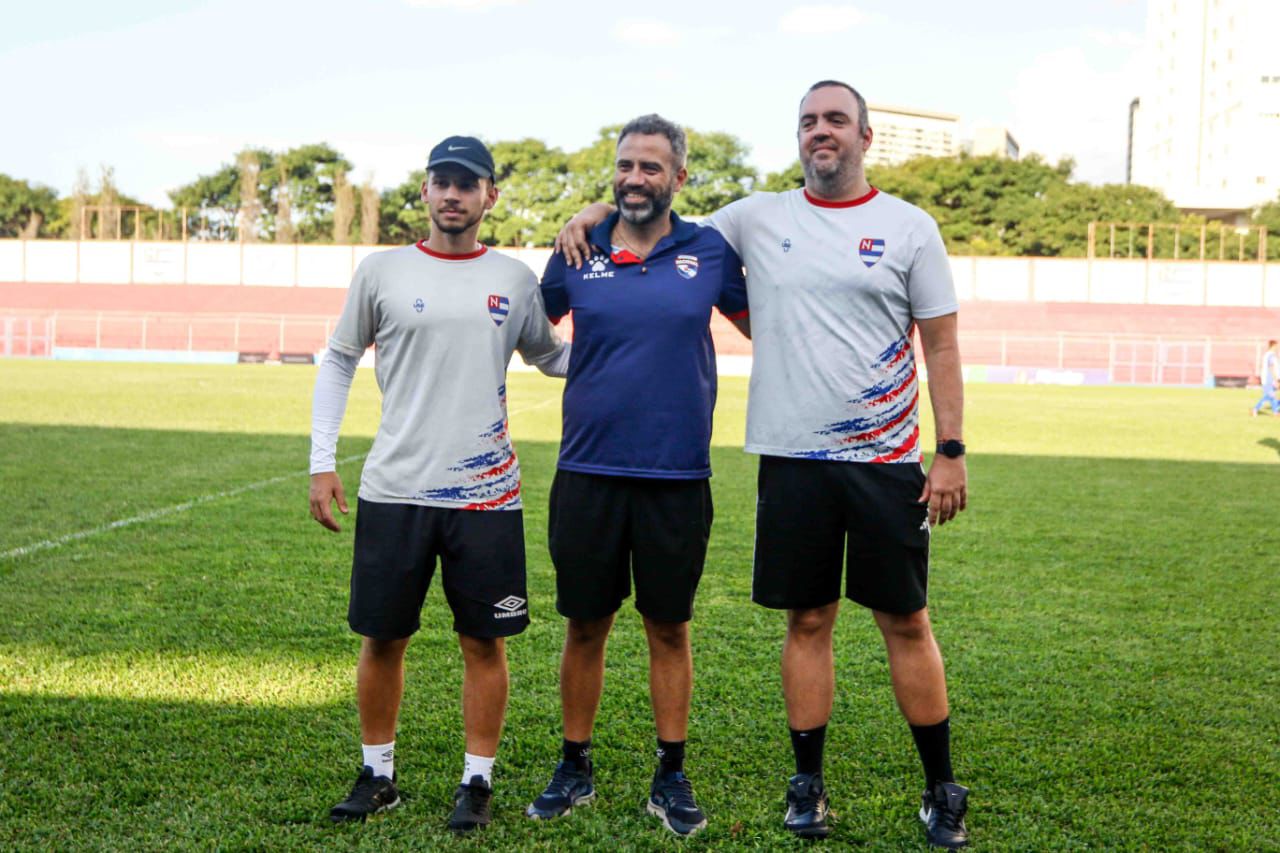 Bruno Gabrieli, ao centro, lidera o novo momento da base do Nacional/SP (Foto: Divulgação RubiCup)