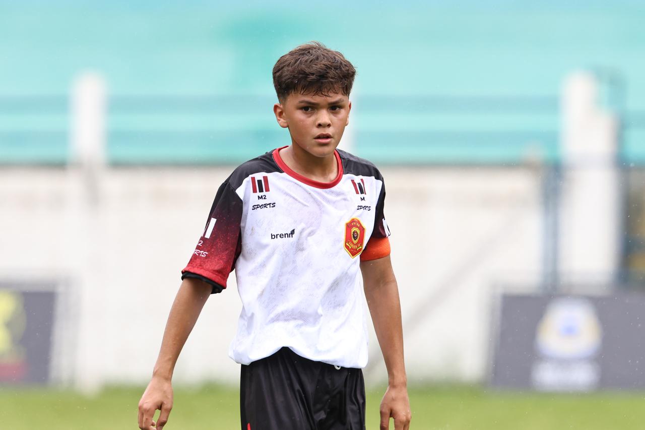 Julio Cezar é pura liderança e dinamismo no meio-campo do União Paulista (Foto: Divulgação/UP)