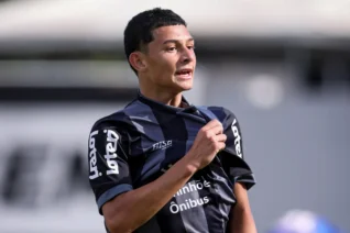 Resende FC negocia atacante Kayke Diniz com Fortaleza