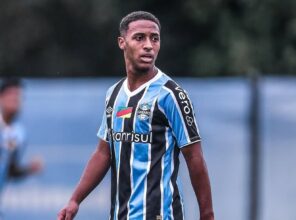 Confira as principais negociações do último mês no mercado do futebol de base