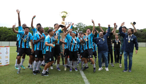Grêmio reverte vantagem do Athletico-PR e fatura Copa Sul Sub-15