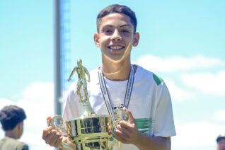 Joia do Coritiba, Arthur celebra título e projeta 2026 com protagonismo no sub-15
