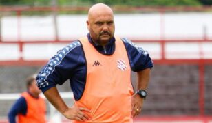Bangu dispensa técnico do time sub-20