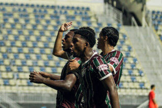 Copinha conhece últimos 16 classificados à terceira fase em dia de gigantes em apuros