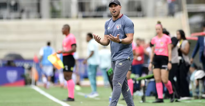 Entenda como será a transição de Allan Barcellos para o profissional do São Paulo