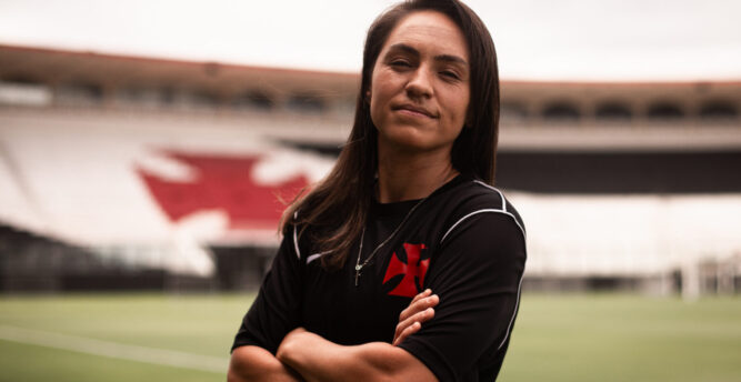 Ex-meia é a nova técnica do sub-17 feminino do Vasco
