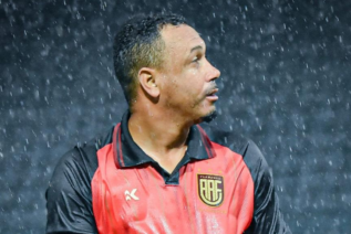 Flamengo de Guarulhos renova com técnico do sub-20 e anuncia nome para o sub-15