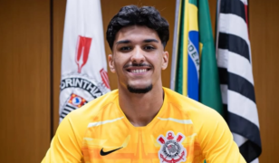 Corinthians renova contrato de titular na Copinha