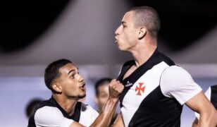 Vasco vira e avança na Copinha