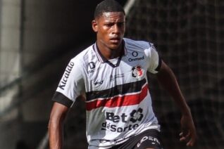 Corinthians acerta empréstimo de zagueiro do Santa Cruz para reforçar a base