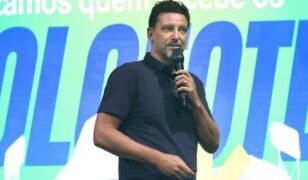 Elano acerta retorno ao Santos para comandar a base