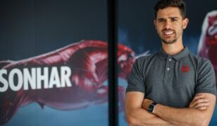 Fernando Oliveira tem contrato renovado pelo Red Bull Bragantino até 2028