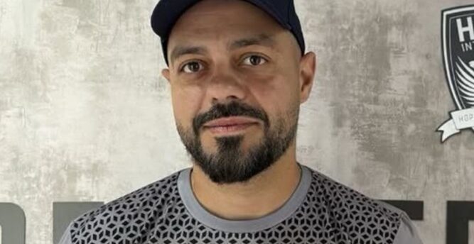 Hope anuncia Antonio Costa Jr para o comando do Sub-17