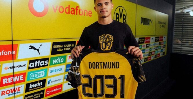 Promessa do Cruzeiro, Kauã Prates é contratado pelo Borussia Dortmund