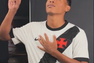 Vasco acerta com o atacante do Atlético-PI para time sub-20