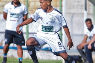 Vasco traz três jogadores do Meia Noite