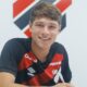 Athletico Paranaense renova com Gustavo Gomes até 2029