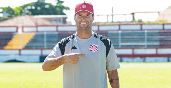 Bangu anuncia Thiago Neves como novo técnico do Sub-20