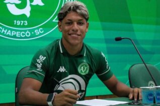 Chapecoense renova com Rodrigo Endrio até 2028