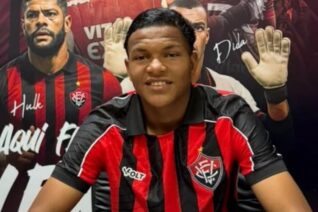 Destaque da base, Geovane firma vínculo profissional com o Vitória/BA
