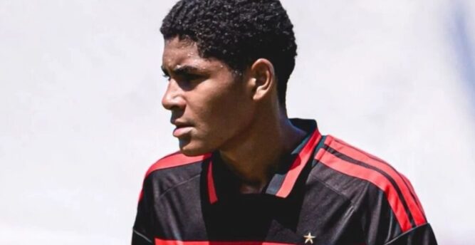 Flamengo/RJ aposta em jovem centroavante para o sub-14
