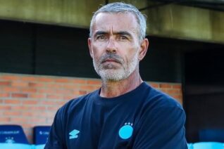 Grêmio anuncia Airton Fagundes como técnico do Sub-17