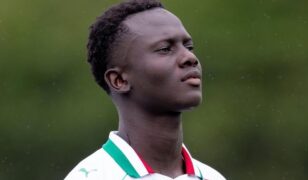 Jovem zagueiro do Palmeiras chama atenção do futebol europeu