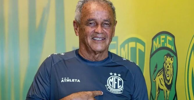 Mirassol anuncia Roberval Davino como técnico do sub-20