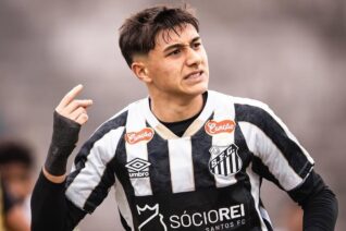 Promessa do Santos vive destaque e projeta jogar com Neymar