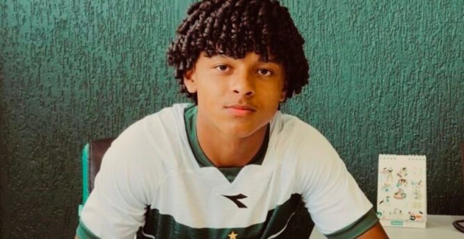 Volante de 15 anos, Allan Cauan acerta com o Coritiba