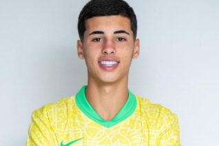 Aos 15 anos, Guilherme Silva comemora título da Seleção Sub-16 no Torneio de Montaigu