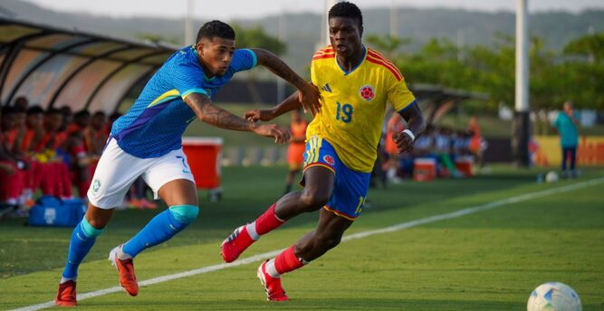 Brasil encara a Colômbia na semifinal do Sul-Americano Sub-17