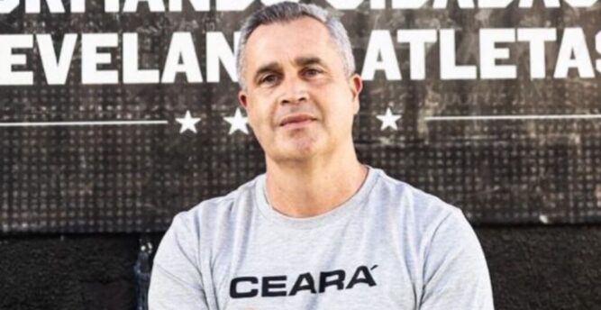 Ceará promove Rogério Ferreira ao comando do Sub-20