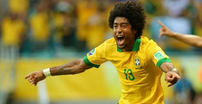 Dante será técnico do sub-23 do Bayern após aposentadoria na Europa