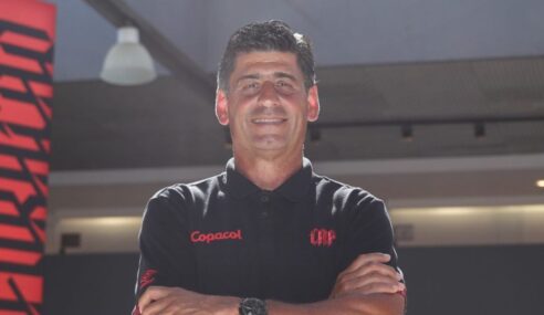 Diretor da base do Athletico Paranaense projeta avanço na formação dos atletas