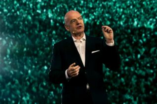 Fifa pode tornar obrigatório jogador da base no time titular