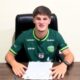 Gobinho assina primeiro contrato profissional com o Porto Vitória/ES